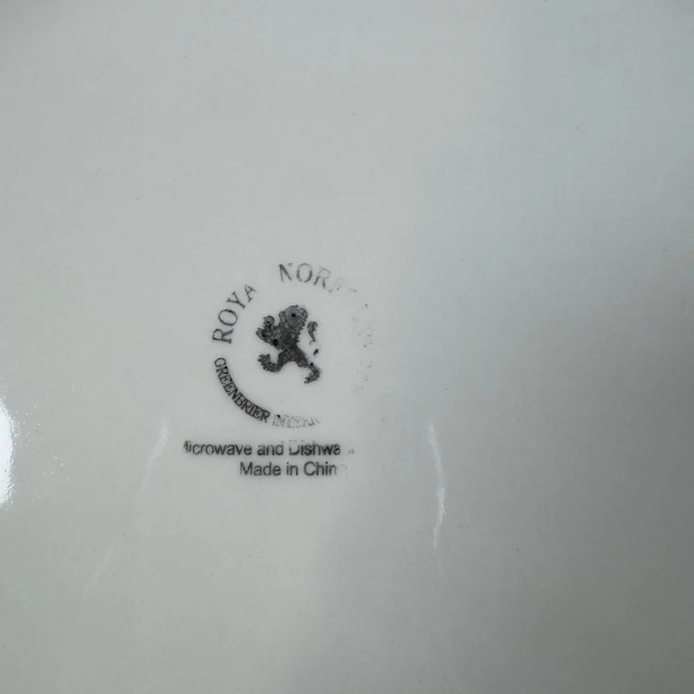 Royal Norfolk Black White Mandala Dinner Plates Set of 4 Stoneware 10.5 Inch